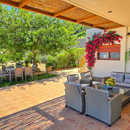 Villa Balcony, Cozy Villa With Amazing View Rodhia  Екстер'єр фото
