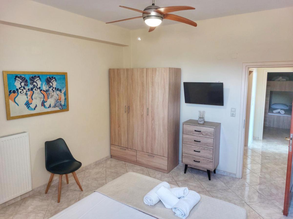 Villa Balcony, Cozy Villa With Amazing View Rodhia  Екстер'єр фото