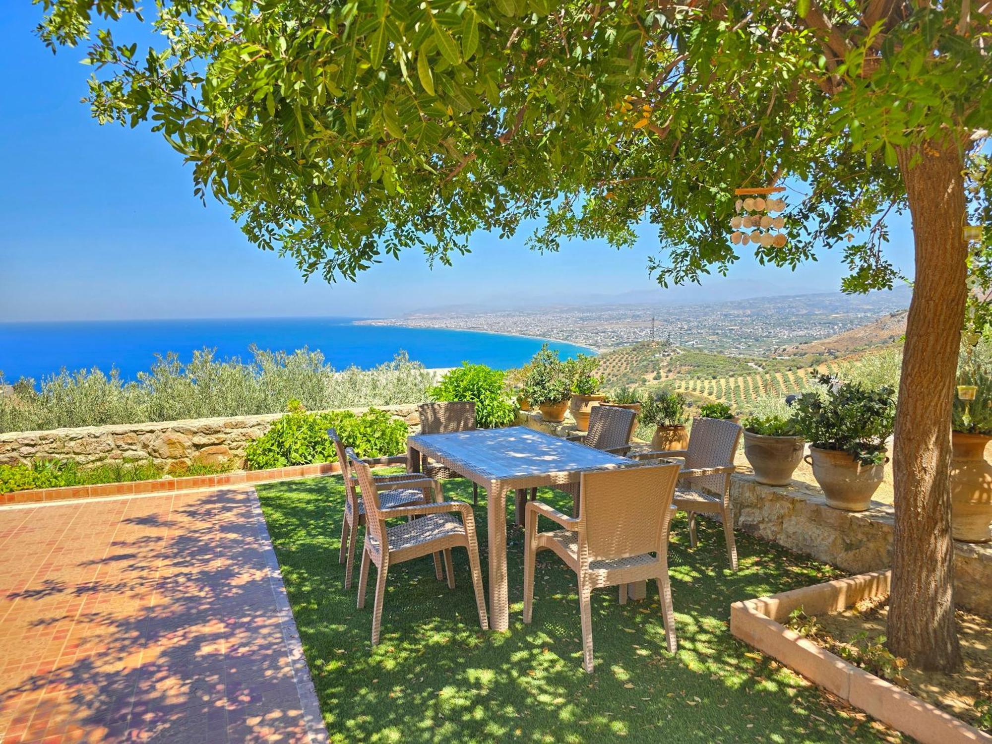 Villa Balcony, Cozy Villa With Amazing View Rodhia  Екстер'єр фото