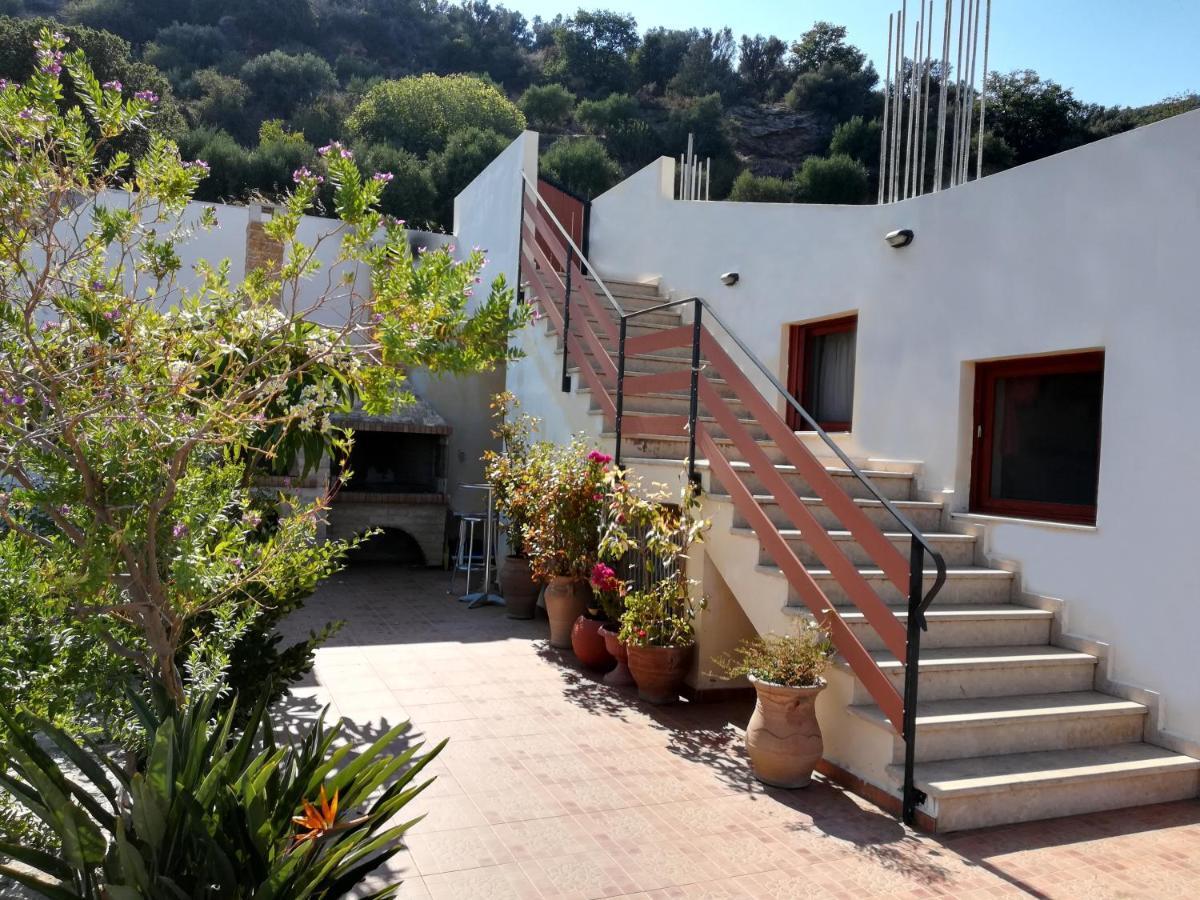 Villa Balcony, Cozy Villa With Amazing View Rodhia  Екстер'єр фото